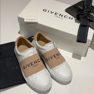 SOLD — GIVENCHY urban street leather sneakers